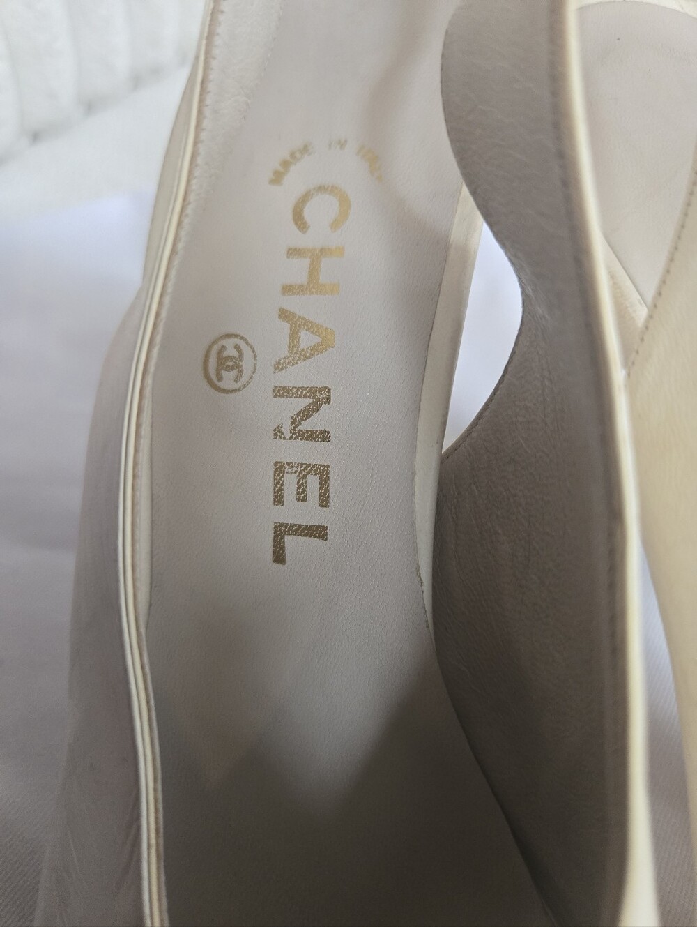 CHANEL Two-Tone Slingback Pumps in Cream & Brown - Picture 7 of 8